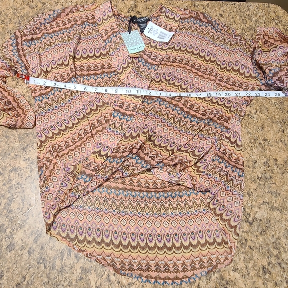 About A Girl Ladies Sheer Blouse Size Large NWT - Picture 4 of 8